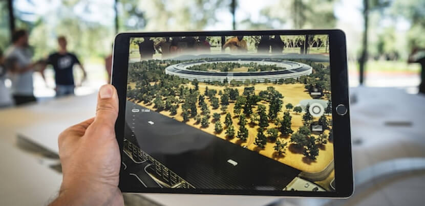augmented-reality-on-tablet