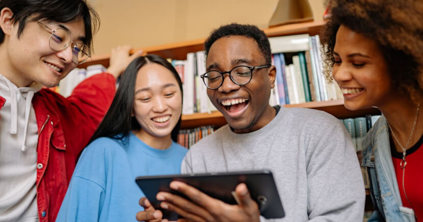 group-of-friends-at-library