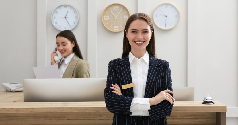hotel-concierge-smiling-front-desk