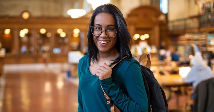 students-with-glasses-in-library